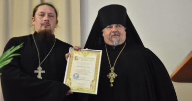 Иерей Николай Тумов с председателем конференции – иеромонахом Гавриилом (Гориным)