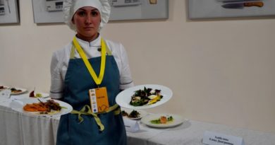 Елена Хайбулина с конкурсными блюдами