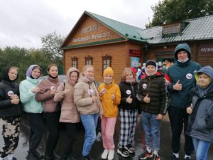 Эроновцы возле музея Александра Невского