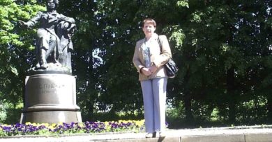 Людмила Евдокимова в пгт Пушкинские Горы, 2008 г.