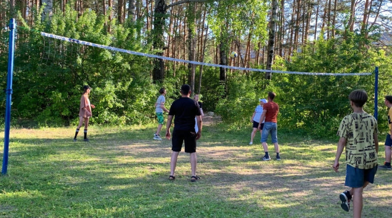 Волейбольный турнир в микрорайоне кранового завода