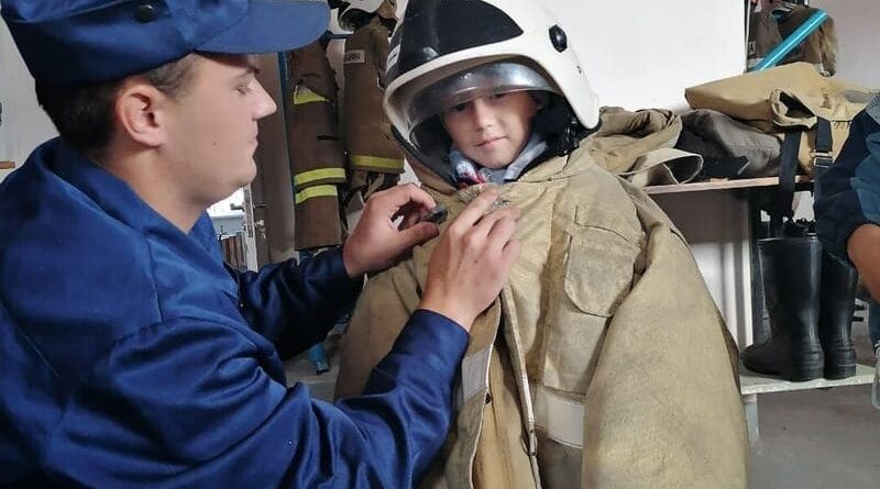 Примерить униформу – почувствовать себя пожарным