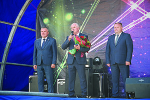 Почетный гражданин городского округа Сухой Лог
В. Краев благодарит сухоложцев за то, что удостоили
его высокого звания, 2022 г.
