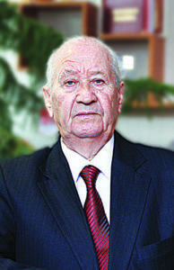 Анатолий Кыштымов