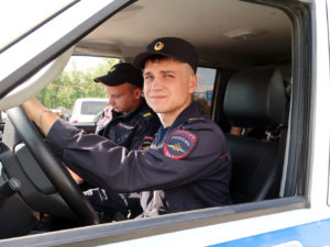 Кирилл Малков (за рулем) к патрулированию города готов