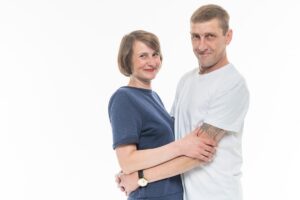 Наташа с мужем Артемом – ВИЧ-положительные,встретившись в фонде «Новая жизнь»,
они построили жизнь заново